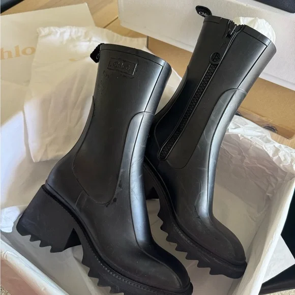 Chloe Rubber Rain Boots - Picture 5 of 6